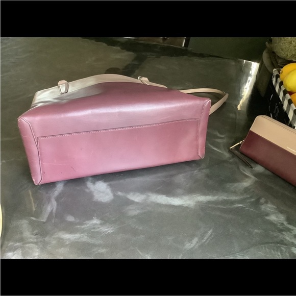 Coach Borough/Wallet Set - Picture 14 of 14